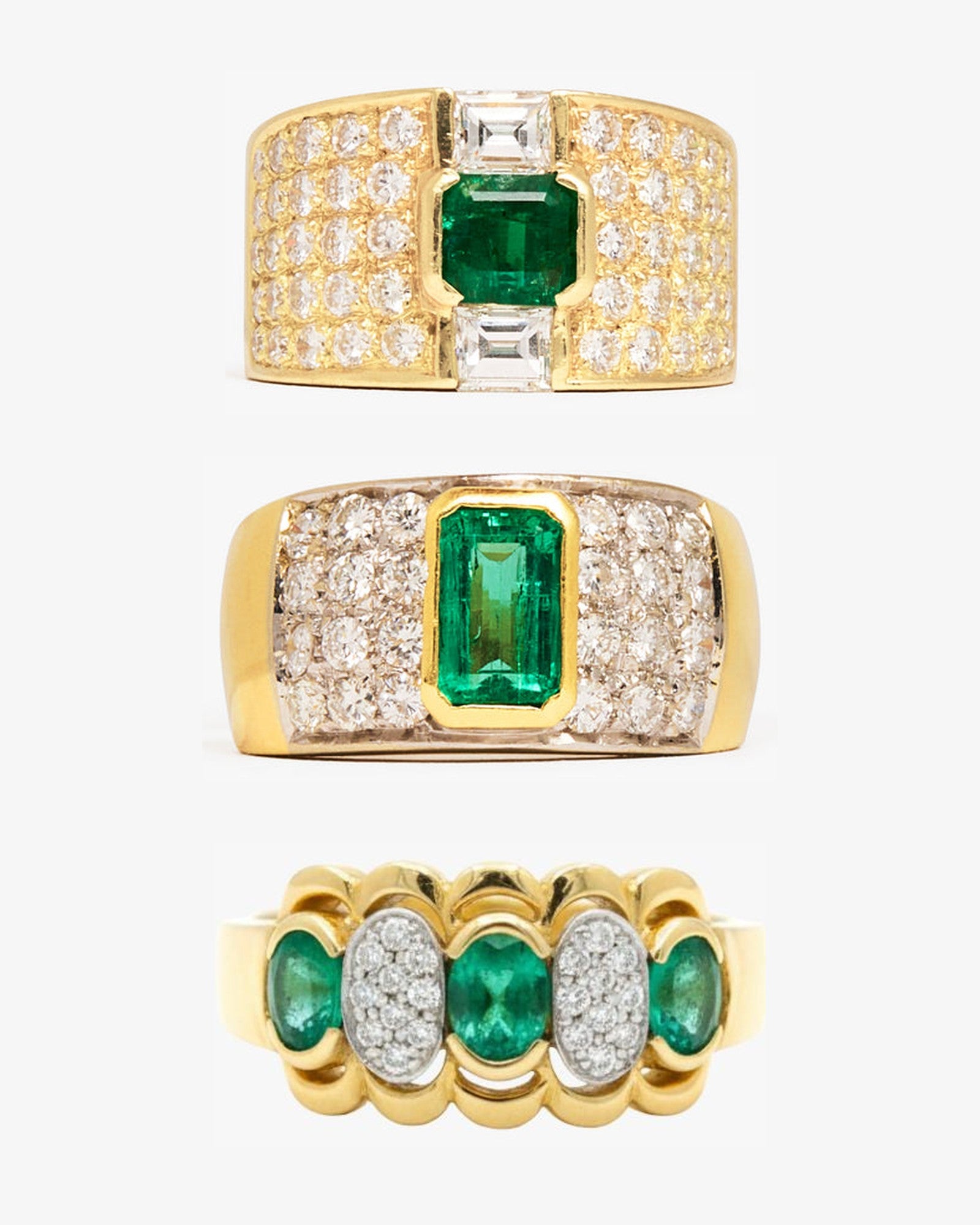 Vintage emerald gold rings still life, ÂGÉE