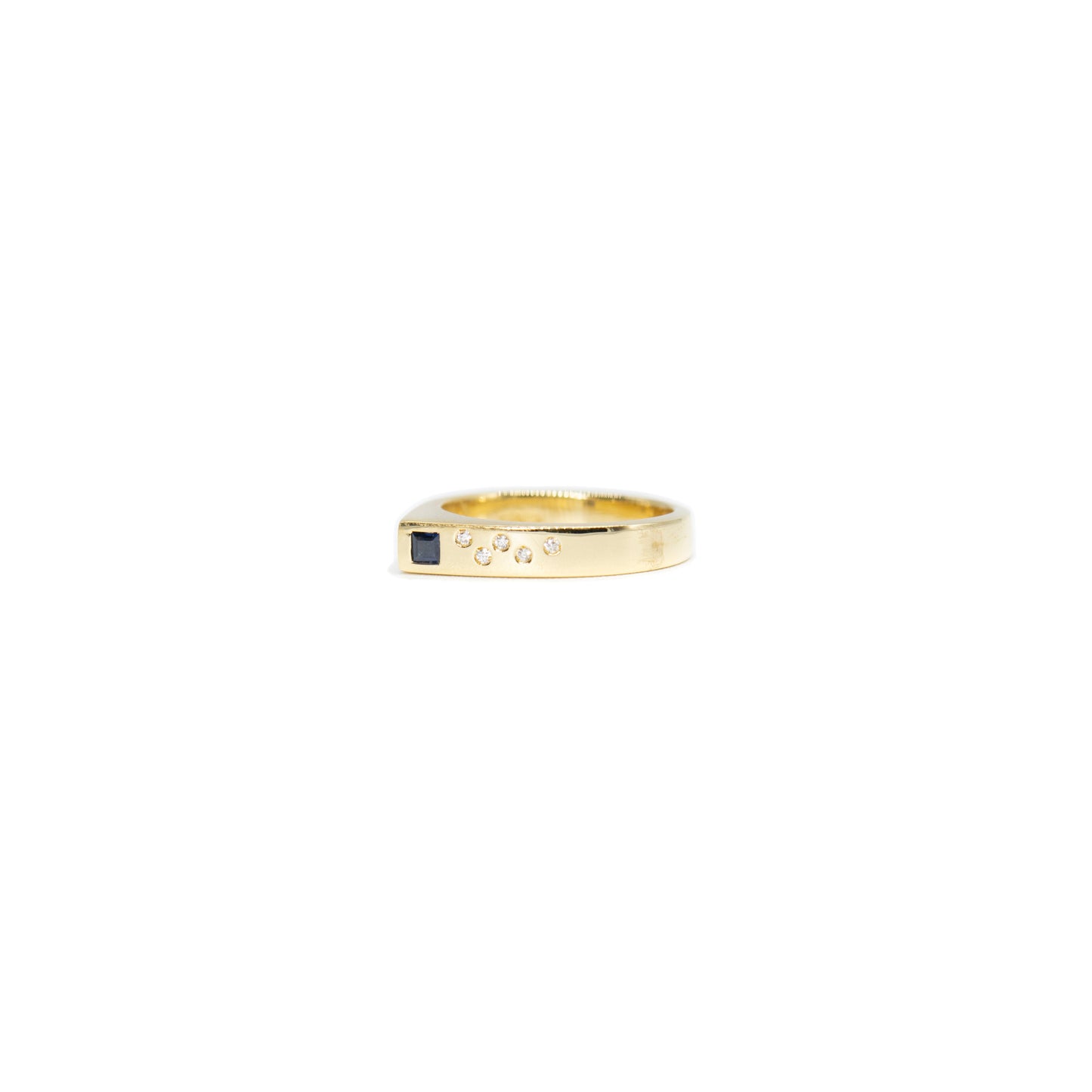 Vintage Solid 18ct Gold Yellow Ring with Diamonds For Women | Sienna | Vintage Jewelry | Pre-owned jewelry collection | Lil Milan